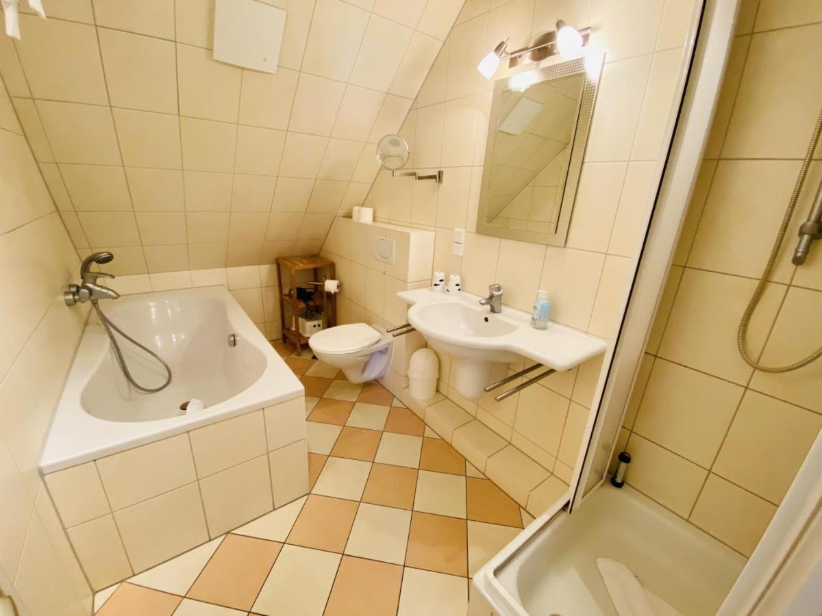 Uhlennest Apartment *